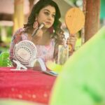 Rhema Ashok Instagram - நானும் என் ஒப்பனை கண்ணாடியும்! ✨ Just me enjoying my journey and busy building my empire ♥️