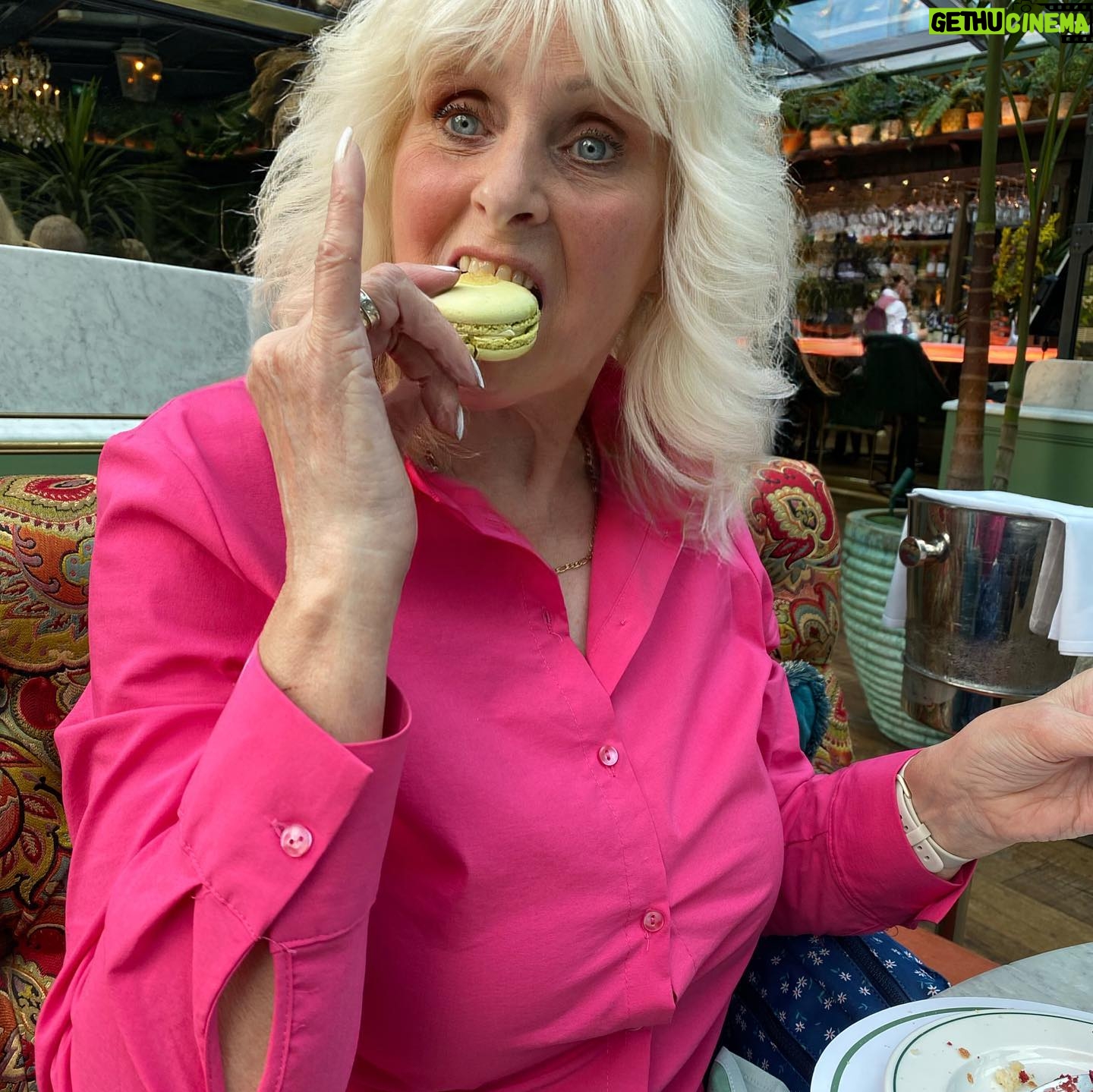 Rhian Sugden Instagram - ๐๐จ๐ ๐๐ฎ๐ฆ ๐ I took my mum to @the_ivy_collection Manchester to celebrate her life and her officially being cancer free. We ate so much cake and laughed so hard we could have burst. Thank you @stephenfarrell1975 for the pics ๐ธ #cancerfree #fucancer #mumandme #mum