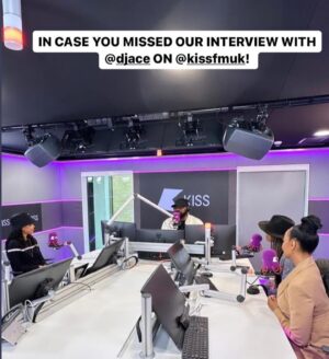 Rhona Bennett Instagram - UK trip photo dump... THANK YOU @bjthephotographer 📸 for capturing these memories🙏🏾🚀 #EVinLondon
.
#London #Travel #Singers #EnVogue #RhonaBennett #CoachRho #TerryEllis #CindyHerron #Interview #Media #LiveEntertainment