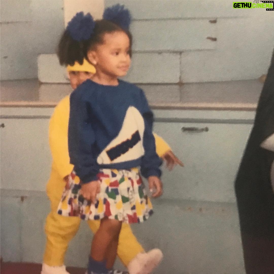 Rhyon Nicole Brown - 5.3K Likes - Still growing into my forehead.
