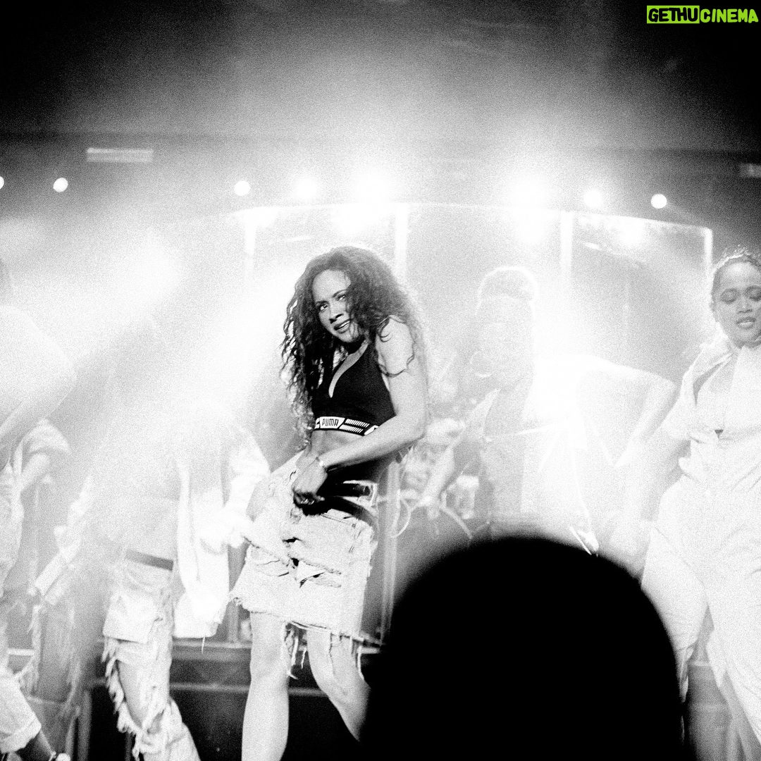Rhyon Nicole Brown - 6.8K Likes - I am about to flood my timeline, because I am overjoyed at how amazing God is. To have well over 1000 people show up to my first ever show, was incredible🙏🏽. Here's to many more. #nolabeljustprettygirl #boe 📸: @josecardoza
