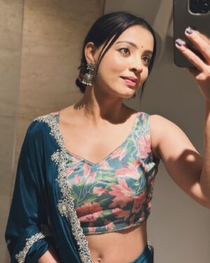 Richa Rathore Instagram - 🕊️