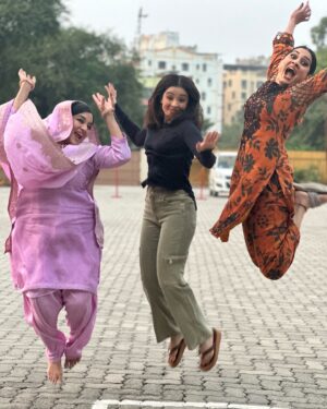 Richa Rathore Instagram - Celebrating 1 year of Rabb Se hai Dua💃

#rabsehaidua #zeetv