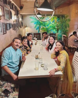 Richa Rathore Instagram - Ganpati Bappa Morya🙏

Thank you @saarvieomanaofficial 
May Bappa shower you with all the love and happiness❤️