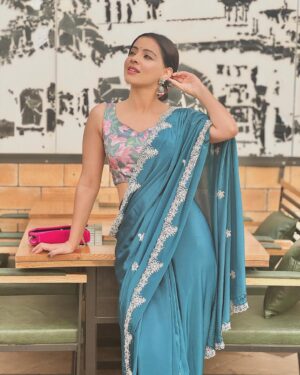 Richa Rathore Instagram - 🕊️
