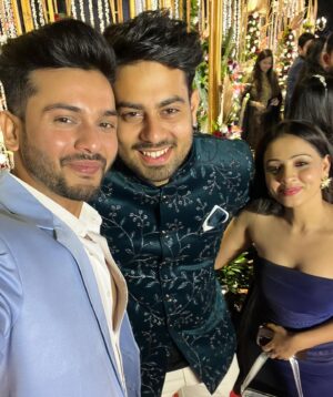 Richa Rathore Instagram - Wishing you both a lifetime of happiness❤️
A night full of love, laughter and good food💃
Thank you @itsprateeksharma Sir