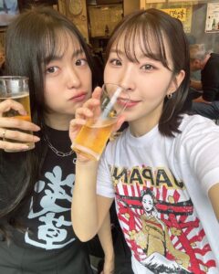 Rie Kitahara Instagram - 浅草⛩️ 2月なのに半袖でのめた日🍺