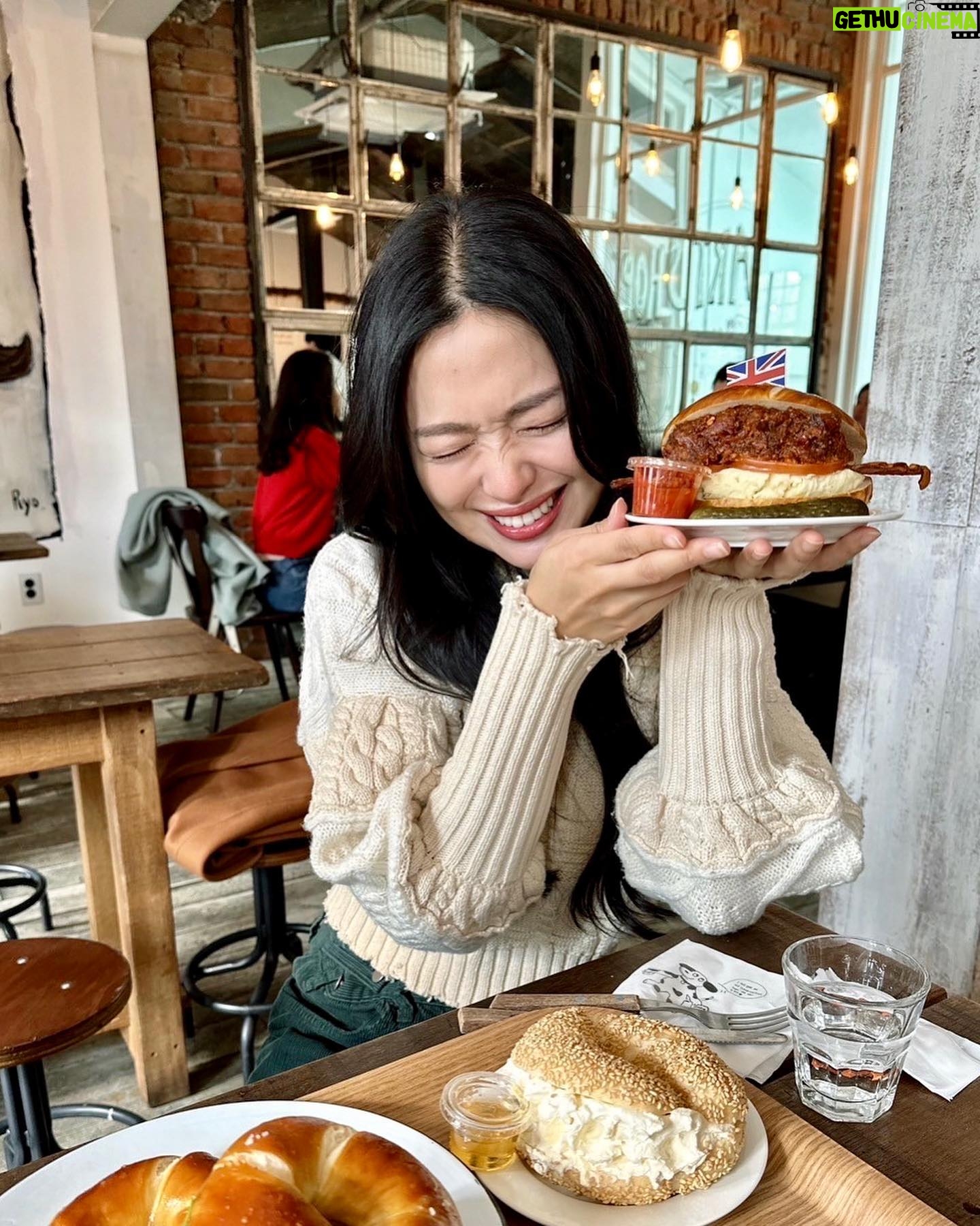 Rie Kitahara Instagram - ๐ฐ๐ท๐ฝ๏ธ ้ๅฝใง็พๅณใใใฃใใใฎใใกโก ๐London bagel museum ๅใใฆ่กใใโฆ๐ฉ ็พๅณใใใใฆๆๅใใฃใกใใก @london.bagel.museum ๐๊ณ ๋์ ใ่ใใใฆใใฑใใใใฒใใๅท้บบใพใง ใจใซใใๅ
จ้จใใใใใฃใ๐ฅนโค๏ธโ๐ฅ @godosik92 ๐่ๆฐดใฎๅกฉใใณ ใๅบใฎๅๅๅฟใใกใใฃใใใฉ ็พๅณใใใใฆโฆ๐ฅน4ๅๅ
ฅใ ็พๅณใใใฆๆฅฝใใใฆๆ้ซใช้ๅฝๆ
่กใ ใฃใ๐ณ