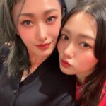 Rie Kitahara Instagram - 2023年、 本当にありがとうございました🤲🏻🤍 とってもいい1年でした！ 公私共に、本当に充実していて 幸せでした。 お仕事面では、新しいことにも挑戦できたし、 お仕事以外でも幸福度満足度の高いことがたくさんで 人生っていいな、と改めて思える大事な1年でした。 来年も変わらず、周りの人を大切に そしてまた新しいことに挑戦できるといいなと思います☺︎ 最近の年越しは大好きな人たちとみんなで紅白を見るのが恒例ですたのしい時間☺️🫶🏻💖 大騒ぎした~♡ さて残すところあと1時間！！！ 幸せ噛み締めながら過ごしましょう🧚 この写真はなんかアプリで韓国アイドルみたいになるやつ😂だから別人ですすみません！！！ #優さんあんま変わらない #多分そろそろ年越し沖縄そばが出てくるころとおもう