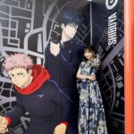 Rie Kitahara Instagram – 呪術廻戦xCASETiFYの新コレクション✨

渋谷PARCOに2m級の巨大「獄門疆」EarBuds Caseが登場！！
呪術廻戦の世界観を体験してきたよ！

呪術廻戦の聖地とも言える、
“渋谷事変”の渋谷で
この呪術廻戦の世界観が体験できるのは
臨場感たっぷりで最高です…🫣

渋谷事変デザインのケースは
細かいところまで”渋谷”にこだわっていて
イケてる😎めっちゃお気に入りです😌🔥

せひチェックしてください！

#JujutsuKaisenxCASETiFY #呪術廻戦 #CASETiFY