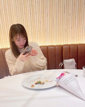 Rie Kitahara Instagram - 💍💐💖
先日、咲子さんの結婚をお祝いしました。

きれいなお姉さんたち、
大好きです☺️
たくさんおしゃべりしました💎

咲子さん、末長くお幸せに…🍀

 #こっそり言います
 #嬉しいお知らせが
 #あるかもしれません🤫❤️‍🔥

 #倉持明日香 #松井咲子
