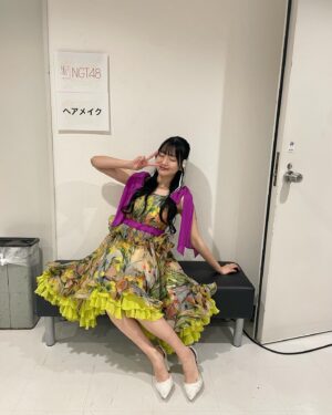 Rie Kitahara Instagram - ☀️🌸🎓
ひなた卒業おめでとう！！！

本当に最後まで可愛すぎるアイドルでした。
ファンの方の掛け声の熱に感動しました。
いろんなこと思い出して、
眼が痛くなるくらい涙が出ました。

これからもよろしくね🧸💖
ひなたの未来に幸あれ！！！！
