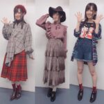 Rie Takahashi Instagram - 📷2019.12.22﻿ ﻿ ﻿ ﻿ 結局悩みに悩んでパックが初投稿になったのですが、投稿の仕方とか、方向とか、今少しずつですが触りながら覚えています🙏🏻💦﻿ ﻿ ﻿ そんな悩んだ初投稿のお陰か、﻿ 今後の私の投稿は全て、﻿ パックに見守られている図になります。﻿ ﻿ パック様、よろしくお願いしますね😳笑﻿ ﻿ ﻿ ﻿ しばらくイベントがあるまで、﻿ 今までの衣装の写真を﻿ ぽつぽつあげて溜めていこうかなと👗✨﻿ ﻿ Twitterでは途中でつけ忘れてしまった﻿ #りえりー服﻿ を再始動しようかとも思っています。笑﻿ ﻿ ﻿ 実は、声優として表舞台に立つ際、﻿ 「高橋李依」としての自分より﻿ 「○○役の声優」を﻿ ステージ上でも務める方が﻿ なんだか必要とされているような、﻿ 個人的に居場所がある感じがしていて、﻿ ﻿ そんな「○○役の声優さん」は﻿ こんな服着ていたら嬉しいなぁと、﻿ そのキャラクターの1ファンのオタク・高橋李依が、声優・高橋李依にプロデュースした服がりえりー服なんです（早口）。﻿ ﻿ ﻿ ただ自分が自分に服選んでるだけだけど！﻿ ﻿ それが好きで楽しくて、﻿ 毎月のモチベーションになって、﻿ 「○○役として」表に立つ自信が加算されて、﻿ ステージに立てていたりします。装備です。﻿ ﻿ ﻿ ﻿ そんなりえりー服投稿第1弾は、﻿ 「からかい上手の高木さん」﻿ クリスマスイブイブイブライブの衣装！﻿ ﻿ ﻿ 早速自力じゃなくてごめんなさい（笑）﻿ スタイリストさんに持ってきていただいた服を、﻿ 高木さんチームであーだこーだと選びました。﻿ ﻿ それにしても、﻿ スタイリストさんにお願いすると、﻿ キャラクターの雰囲気を私の身体に﻿ そう落とし込みますか！と感動です。﻿ ﻿ 普段の自分じゃ、﻿ キャラクターの色や﻿ 特徴的なアイテムでばっかり合わせてるから、﻿ 雰囲気で作るスタイリストさんって本当にすごい。﻿ ﻿ ﻿ 襟足ウィッグも、﻿ プロの美容師さんに切ってもらったので﻿ 馴染み方が桁違い。﻿ ﻿ ﻿ （左）サンタさん風クリスマスデート﻿ ﻿ 普通チェック×チェック着る？天才！﻿ シャツのチェックにも赤が入ってるから合うのかなぁ？﻿ よくわからないけどすごい可愛い。﻿ 自分じゃ真似出来ない、﻿ 乙女過ぎないカジュアルかわいいの極みコーデ。﻿ ハイネックも好きだから嬉しい。﻿ ﻿ ﻿ （中）ちょっと、チョコ寄り。﻿ ﻿ 普通縦フリフリ×横フリフリ着る？天才！﻿ ガーリーだけど子供過ぎなくて絶妙なバランス。﻿ スカートがベロア生地だからかな？﻿ これ元は、水族館デートしてる高木さんの版権イラストの色味から選ばせてもらったのですが、この色着てる人は絶対デートしてる(偏見)ってくらいデート。﻿ ハイネック好き。﻿ ﻿ ﻿ （右）アンコールの醍醐味！﻿ ﻿ ライブTシャツアレンジですよ！﻿ Tシャツ切るとかじゃないの、コーディネートしちゃうの。露出も健全なところまで。﻿ 勝手に西片がドキドキしちゃうの。﻿ それが高木ファッション。(？) ﻿ ﻿ ﻿ ふぅ、﻿ Instagramってこんなに書き連ねてよかったのかな……﻿ ﻿ 改行を覚えた。﻿ ﻿ ﻿ #声優﻿ #高橋李依﻿ #りえりー服﻿ #高木さんめ﻿ #からかい上手の高木さん﻿ #ライブ衣装