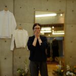 Rie Tomosaka Instagram - ⁡ 展示会&POPUP終了しました！ ⁡ 展示会はオープンと同時に友人達が来てくれて、大好きな人達が楽しそうにお洋服を試着してくれる様子を見ていたら、緊張していた心が溶けました。駆けつけてくださった関係者のみなさま、数少ない友人達、ありがとうございました。 ⁡ POPUPは遠方からも多くのお客様に足を運んでいただきました。九州、四国、関西、東北…様々なエリアから駆けつけてくださったと聞き、感謝で胸がいっぱい。素敵にMWを着こなしてくださってるお客様を見て胸キュン。そして沢山の愛の告白を受け🥹、涙するお客様を目の当たりにすると私も泣いちゃうカオス状態でしたが(笑)、みなさんからあたたかい気持ちをいただき、とても励まされました。ありがとうございました。サプリが凄くいい！という感想も沢山いただいて嬉しかったな。 ⁡ 助っ人で集まってくださったスタッフのみなさんも、とても素敵な人達で、その人柄と接客術に感動。プロって凄いなぁ。関わってくださった、全てのスタッフのみなさんに感謝です。 ⁡ ドラマの撮影とPOPUPが終わったら、気が抜けて寝込んでしまうかなと思ったけど、むしろ元気。緊張とストレスが心身に与える影響って大きいのね。食欲もやっと復活。どこかへ旅したいな。上げ膳据え膳で、心の底から癒されリラックスしたい。お友達のみなさま、今年の夏は遊んでねー！ @myweakness_official