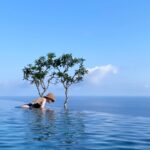 Rie Tomosaka Instagram - ⁡ わたしの夏休み🇮🇩 ⁡ 新しい水着を着るのが一番の楽しみでした。 自分の身体が好きになる水着。 @sisandi.australia ⁡ #帽子 @helen_kaminski ⁡