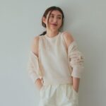 Rie Tomosaka Instagram - ⁡ MWの春のアイテムが公開になりました！ ホームページもぜひご覧くださいませ🧚 楽ちんワンピも私の好きな食べ物ロゴTも 揺れるスカートも編み編みニットも 形最高なパンツもシャツも 使い勝手良すぎるロンTも 刺繍がポイントのトートも どれもオススメでございます♡ ⁡ 3月15日(金)20時から販売スタート！ 3月13日(水)20時から着用ライブやります ⁡ @myweakness_official ⁡