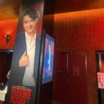 Rie Tomosaka Instagram - ⁡ 「ムーラン・ルージュ」 @帝国劇場 ⁡ ああ、素晴らしかった！ ⁡ 「メリー・ポピンズ」の時から大好きだったけど、やっぱり平原綾香さんが大好きすぎる。ダイヤモンドみたいにゴージャスで、でもとってもキュートなサティーンが最高。「Firework」に圧倒されボロ泣き。輝く笑顔と力強くも切ない歌声が…😭✨そして彼女が囁くように歌うと、その包み込むような優しさに涙が出てしまう。クライマックスのあの歌声には涙腺崩壊の大号泣だった🥺 ⁡ 我らが芳雄さまは、どうしたって帝劇の0番が似合いすぎる。真ん中に立つために生まれた人、それが芳雄。(←敢えての呼び捨てで) 1幕の「Your song」のバブみ溢れる芳雄さま、2幕の「El Tango de Roxanne」の激情感溢れる芳雄さま、どの芳雄さまも最高すぎるのでした。「しびれ雲」で本多劇場に一緒に立っていたのが夢のようだ。日比谷と下北沢をフラットに行ったり来たりできるのが、芳雄さんの凄さだし素敵なところだなと思う。 ⁡ ああ、本当に幸せな時間だった。ミュージカルを観たあとの、この多幸感に私は救われている。来世はミュージカル女優になれますように👸✨(←え) ⁡ #ムーランルージュ