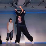 Rihey Instagram - @bangall_danceacademy 뱅걀즈 젤 집중하고 나도 함께 정리하는 트레이닝 타임🏃🏻‍♀️ 트레이닝 시간에는 주제에 맞게 개개인 자신에게 집중해서 몸을 체크하고 움직이고 고민하고 짧은 루틴도 함께하는 한달에 한번있는 집중 빡 시간입니다! 이번 시간 또한 너무 재밌었고,집중했고, 수고했어 뱅걀즈❤️‍🔥 기록 많이 남기자요!