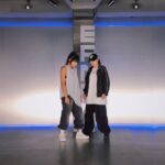 Rihey Instagram - @bangall_danceacademy 뱅걀즈 젤 집중하고 나도 함께 정리하는 트레이닝 타임🏃🏻‍♀️ 트레이닝 시간에는 주제에 맞게 개개인 자신에게 집중해서 몸을 체크하고 움직이고 고민하고 짧은 루틴도 함께하는 한달에 한번있는 집중 빡 시간입니다! 이번 시간 또한 너무 재밌었고,집중했고, 수고했어 뱅걀즈❤️‍🔥 기록 많이 남기자요!