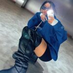 Rihey Instagram - 한겨울에도 핫팬츠 입을수있지🔥⛄️🌨️