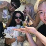Rihey Instagram - #417🎂🤍 좋은 인연들 덕에 정말 많이웃고 쑥스럽고 행복한 하루로 가득 찬 그런 날이였어요🥹 따듯한 봄의 하루를 만들어주셔서 정말 감사합니다🙇🏻‍♀️ 오랜시간 저와 함께 보내고있는 소중한 인연들 소중하고 애정하고 더 오랜기간 응원하고 함께하고 싶고 매일매일 행복하세요🍀💝 이 날의 하루를 사랑가득한 특별한 날로 만들어주신 부모님 제일 감사합니다❤️