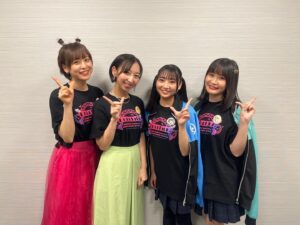 Riho Iida Instagram - 『スクフェスシリーズ感謝祭2023🎉』

μ’s＆ニジガクとシャンシャンしよう！ステージ
ありがとうございました◎

4人でのステージ楽しかったです🩷🌈
感謝祭では久しぶりに聞けた皆んなの声も最高でした。

これからも感謝祭ほぼ全通民目指して頑張りますっ笑🐱

 #lovelive #スクフェス #LLAS #スクフェス2 #スクフェス感謝祭Day2 #μʼs
