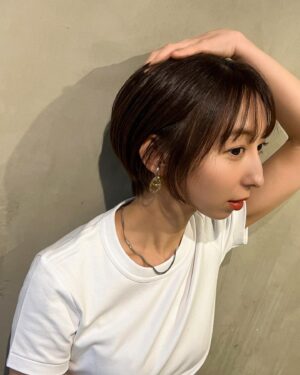 Riho Iida Instagram - ✂︎🍃

髪きりました。さっぱりーー!!

どうですか??