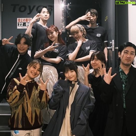 Riho Sayashi Instagram - しあわせ。な時間が終わってしまった! いつも踏んでるはずの一歩一歩に 少し勇気を出さなければいけなかった 今回のツアー、 側で支えてくれる人たちの協力と、一緒にライブを創ってくれる皆んなの力無くして、ここまでは辿り着けませんでした。 完成出来て本当によかった、、 ツアーは完結したけど、 止まらない為の始まりを届けたつもりなので、これから楽しいことが沢山待ってますよ^ ^ ありがとう☺️