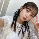 Rikako Aida Instagram - 改めまして、RIKAKO AIDA LIVE TOUR 2023「Act 2」に遊びに来て下さった皆様！ 本当にありがとうございました！ 久々のツアーでドキドキしていたのですが、みんなの暖かさに支えられ無事終えることが出来ました。 MCでも色々話したけど、Mini Album「Act 2」の制作からツアーを迎えるまで色々な想いがありました。 どこまでも自信を無くして、今の私に何が届けられるんだろうなんて思い悩んだ日もあって、そんな時支えてくれたのは音楽でした。今年はできるだけ好きなアーティストさんのライブに足を運ぶようにしていて。 この仕事を初めてからなかなかプライベートで行くことが減ってしまったから。 アーティストさんの力強いメッセージや生の楽曲を聴いて、救われることが何度もありました。 私も自分の言葉で、私の楽曲でみんなに気持ちを届けたいって改めて強く思うようになって。 今までは一人でステージに立つことも歌うことが怖いって思う時もありました。 でも今回ツアーをまわって、どの会場も本当に暖かくて、一人でライブを作ってるんじゃなくて、みんなで作ってるんだって気がつきました。今までは余裕がなくて自分のことで精一杯でわかってるつもりでいてわかっていなかった。ソロが始まってからずっと見守ってくれているスタッフさん方、ステージまわりを支えてくれてる皆様、沢山の方々のおかげで素敵な楽曲たちを届けられています。ファンのみんな、携わってくださっている皆様へそんな感謝の気持ちも込めながらライブをしていました。 今回のツアーを通して目に見えて何か変わったかどうかはわからないけど、向き合い方は大きく変わった気がします。 ゆっくりかもしれないけど何事も自分のペースで向き合っていけたらいいなと。 東京公演での最後の挨拶で言葉が詰まってしまった時、みんなの「頑張れ！！」の言葉が胸にすごい響きました。 どんなに迷っても苦しくても辛くても、みんなの存在がいつでも私を肯定してくれているような気がします。 みんなの声があるから、また明日から頑張ろうって思える。 そんなことを強く感じた3公演でした。 言葉がうまくまとまってないかもしれないけど、ツアーを通して感じたことをみんなに早く伝えたかったので。 長い文章読んでくれてありがとう！！ これからも、大切な楽曲たちを好きでいてくれたら嬉しいです。 今後も届けられるよう頑張ります！！ #Act2_愛知 #Act2_大阪 #Act2_東京