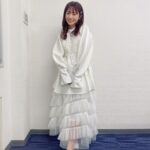 Rikako Aida Instagram - 🗓️写真集「日々」発売イベント🌷 イベントも生放送もありがとうございました🤍 発売まであと1日❕❕❕ #逢田梨香子写真集日々 👗@samukashiwagi 💄@on_risa