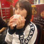 Rikako Aida Instagram - 長崎で美味しいものいっぱい食べました😹 これは角煮まん。 #逢田梨香子2nd写真集 #3月25日発売