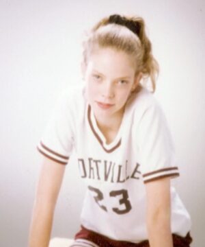 Riki Lindhome Instagram - #tbt When you try to use your JV basketball photo shoot as a way to get free headshots 🏀 😂