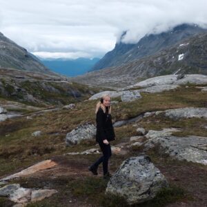 Riki Lindhome Instagram - Just realized why that “Swedish” hotel from Succession looked familiar. It’s in Norway but it was so pretty💕🏩🌲