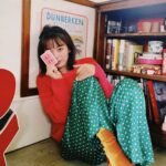 Rikka Ihara Instagram - 11.5のカレンダーイベント 申し込みが30日までです お知らせできてなくてすみません🥲 今日の夜 20時ごろからインスタライブ しようと思います。きてね。 オフショットもカレンダーに描いた絵もまた載せていこうー！