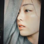 Rikka Ihara Instagram - SPRING3月号 メイク特集にお邪魔してます。嬉しい。 春の洒落た顔。。。 柔らかくも強くもなれるし 少し色を乗せるだけで 気分までときめいたり。 そんな魔法みたいなメイクは いつだってワクワクするなぁと。 すぐに真似したいポイント沢山でした。 #SPRiNG