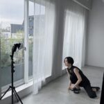 Rikka Ihara Instagram - SPRING3月号 メイク特集にお邪魔してます。嬉しい。 春の洒落た顔。。。 柔らかくも強くもなれるし 少し色を乗せるだけで 気分までときめいたり。 そんな魔法みたいなメイクは いつだってワクワクするなぁと。 すぐに真似したいポイント沢山でした。 #SPRiNG