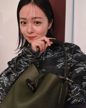 Riko Instagram - 👜🌿

#LongchampSS24 #LongchampUniversity #ロンシャン
@longchamp