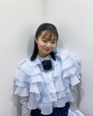 Riko Instagram - カレンダーイベントお越しくださった皆様、本当にありがとうございました！🗓️

地方各地から足を運んでくださり嬉しかったです☺︎
フォトエッセイぶりのお話できる機会だったので皆様から沢山のパワーいただいちゃいました、、
会えて元気貰っちゃったよ〜😔♥️

みんなー！またねー！🤸🏻‍♀️