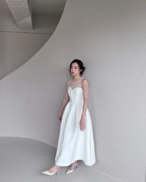 Riko Xi Instagram - 呀咧呀咧～怎麼這麼晚發文 
打咩！
（我的✌🏻是三根手指頭）

@caspialili

朋朋的棚 @_studio_jpg