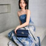 Riko Xi Instagram – 做自己開心的事，說自己想說的話，擁有自己風格的穿搭。

Ralph Lauren 一直都是我心目中優雅率性的代表，典雅又與大器共存，希望能活得優雅又有氣勢。

Ralph Lauren紫標系列北部首間據點在板橋大遠百開幕了🧸✨

@ralphlauren 
#RalphLauren
#RalphLaurenTW
#RLCollection