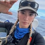 Rima Zeidan Instagram – 🚣🏻昨天順利的從「台東」划船到「綠島」 （50 km)這次沒吐沒暈🥹 也都有維持在一定的速度，比原先設定的時間早兩三個小時底達。這趟大家幾乎都沒睡，辛苦了！
proud of us

幾天前從「烏石港」划到「龜山島」 
在海上的那8小時真的只能用一個「慘」字來形容，吐不停，超級痛苦覺得快不行了，但還是用意志力撐著把該划的划完，身心俱疲，覺得自己很棒。

這幾週都在海訓，為了下一趟最終的日本「石垣島」挑戰準備！

We kayaked from Taitung to Green Island with barely any sleep, everything went super well :) 

The other day was a torture to say the least. 
On the sea for 8 hours, puked nonstop, no food no water…still did my part…proud of me

All of this for our ultimate goal:
kayaking all the way to Japan (260-270km) 
Wish us luck

@letsgokayaking_2024 
#rimazeidanadventures