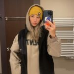 Rima Zeidan Instagram - ✈︎ Airport vibes. 機場穿搭，哪個好