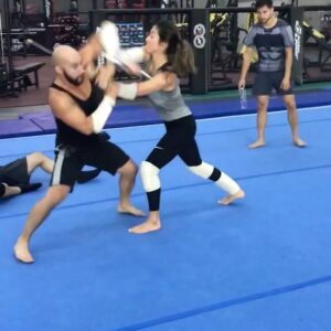 Rima Zeidan Instagram - • Tore my ACL 2 months before the audition, and did all this with my unrepaired ACL, it was both mentally and physically hard and stressful. 

I remember going into the bathroom and cried for 5 min straight, I felt so helpless, I didn’t wanna miss this opportunity, i didn’t want to let myself and my team down, but I also didn’t want to injure myself even more. 

Thank God it all worked out, it definitely wasn’t easy, but it was so much fun and i am beyond grateful for this experience.

It was amazing working with all the talented people, and meeting new friends 🥹 love you guys 
@timman79 @w.caesar @stunt_lee93 @suspencstunts @marvin_bvt @ma_tiemo @maxhuangofficial KevinTa

Ps. After 5 years #HiddenStrike is finally out, I just remember we filmed ALOT more than what the movie shows😅

記得那時試鏡的時候必須做一些踢腳旋轉的動作，但最慘的是兩個月前十字韌帶才剛斷掉，那時候好無助、好害怕、好挫折，不想失去這個機會、不想讓自己和大家失望，跑去廁所哭了5分鐘，心理喊話禱告後，出來擦擦眼淚想盡辦法盡力做到自己當下能做的。 練習和拍攝的過程很艱難，身體也不在最好的狀態，但真的很開心🥹