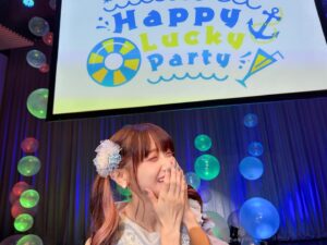 Rin Kurusu Instagram - 今日は来栖りん1st LIVE Happy Lucky Partyにご来場いただきましてありがとうございました！！！

みんなの声がおっきくて、みんなのペンライトきらきらしてて、タオルもぶんぶんふってくれて！！皆と作るライブってほんとに私の宝物だし一人一人のことが大好きだなって改めて感じた素敵な時間になりました。

新曲『SUMMER JOY』も『クアーフの海』も初披露できて、皆想像の何倍も喜んでくれてとっても嬉しかったよありがとう🥳

これからもどうか一緒に色んな景色を見てくれたら嬉しいな！！今日は本当にありがとう！！！
