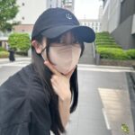 Rin Kurusu Instagram - 髪の毛、きれいにカラーして顔周り作ってもらったよ〜 風強い🍃