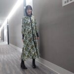 Rin Takanashi Instagram - 今夜7時から放送のテレビ朝日「今聴きたい！昭和の名曲　心にしみる恋愛ソングTOP60」 にゲストMCとして出演しています。 昭和生まれの方も平成生まれの方も、みなさん楽しめる名曲が盛り沢山です。 是非ご覧ください😎 ゴーちゃん。と写真撮ってもらいました🦝
