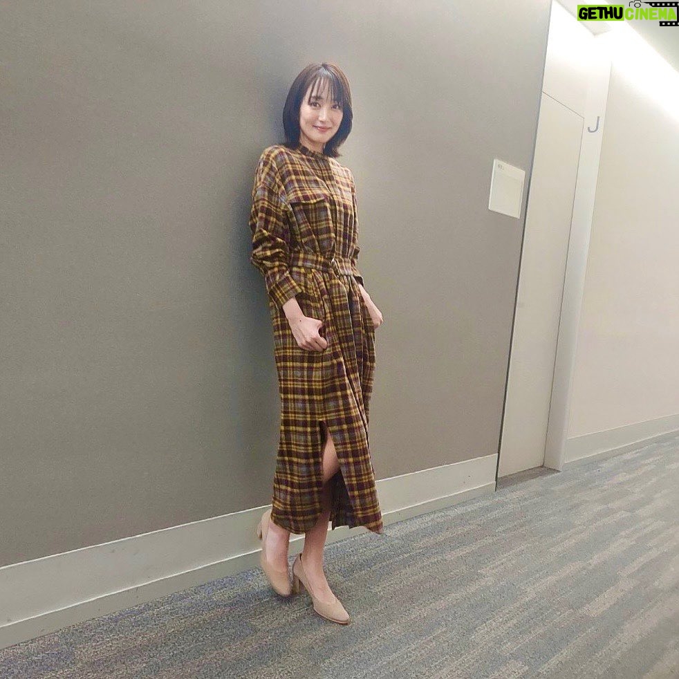 Rin Takanashi Instagram - 今夜は単身花日、第5話の放送です〜😀 写真は先日のインスタライブの衣装です。 ドラマの公式インスタでアーカイブ見られます🤩