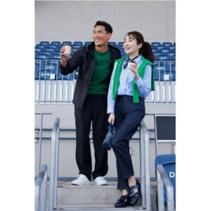 Rin Takanashi Instagram - 三陽商会さんの、ブランド総合カタログ
「SANYO Style MAGAZINE 」の80周年記念特別号に夫婦で出させていただきました( ◠‿◠ ) 
設立80周年おめでとうございます🎊

是非チェックしてみてください♪