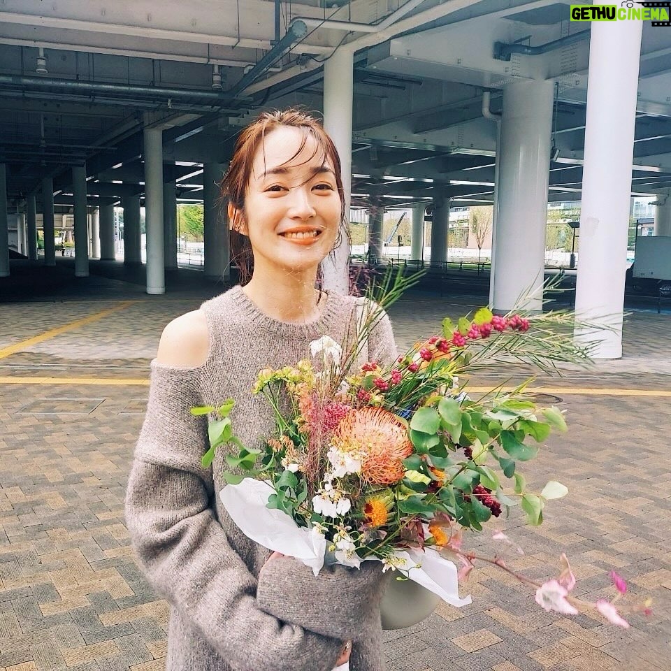 Rin Takanashi - 9.5K Likes - 発売中のVERY 1月号に載っています。
今回はメイク企画も😊