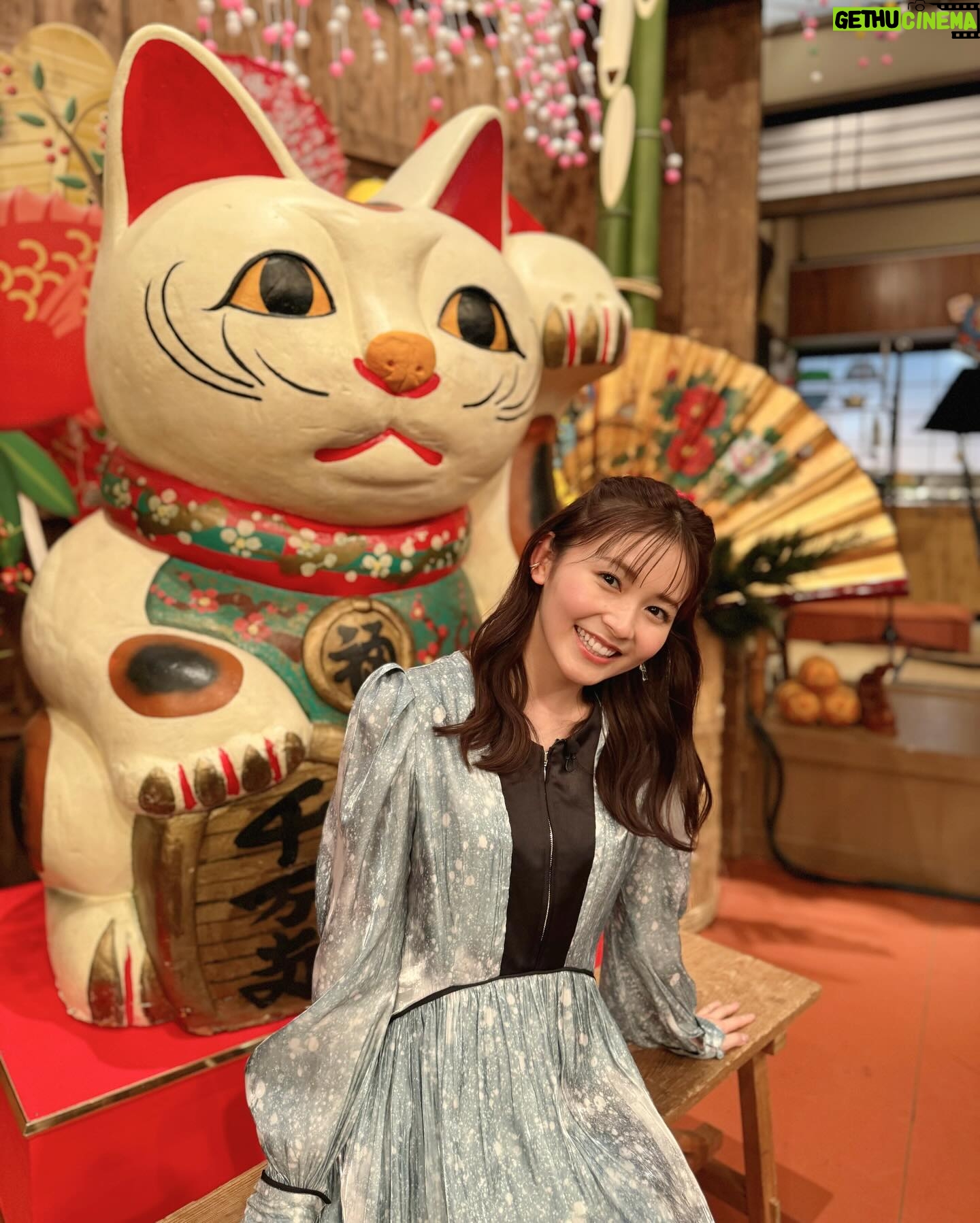 Rinka Kumada Instagram - 「バナナサンド元日スペシャル」☺️ 明日1月9日(火)19:00〜放送です!! ぜひご覧くださいね🕊️ 今日は、『さよならマエストロ~父と私のアパッシオナート~』の制作発表がありました🎼 放送まで1週間を切り、あっという間に感じています😳 もう次の日曜日だ〜〜!!! #TBS #バナナサンド #ハモリ我慢 #日曜劇場 #さよならマエストロ